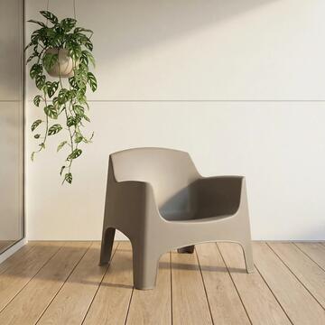 Poltrona da Esterno in Polipropilene Impilabile Taupe con Braccioli Ibiza 79x74 h70 cm