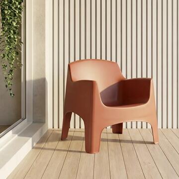 Poltrona da Esterno in Polipropilene Impilabile Rosso Mattone con Braccioli Ibiza 79x74 h70 cm